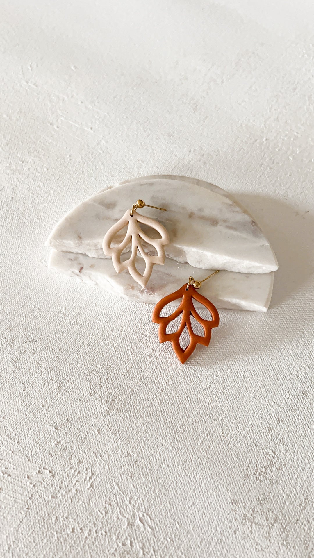 Dune Leaf (3 colors available)